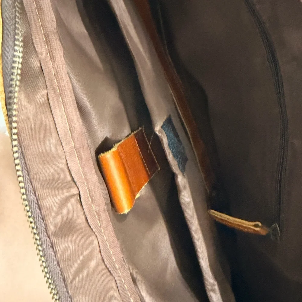 Classic Brown Leather Men's Bag - Picture 3 of 6